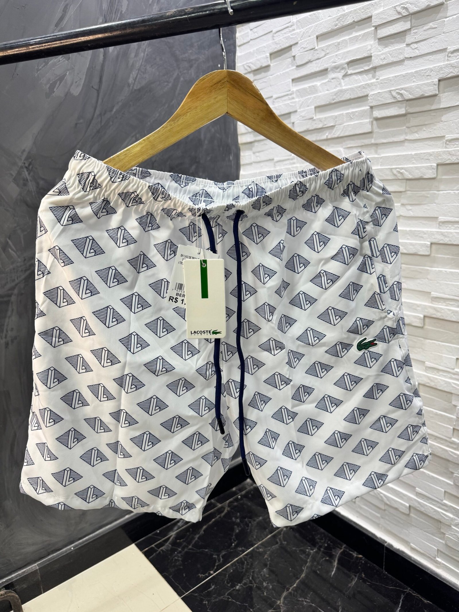 Bermuda Lacoste