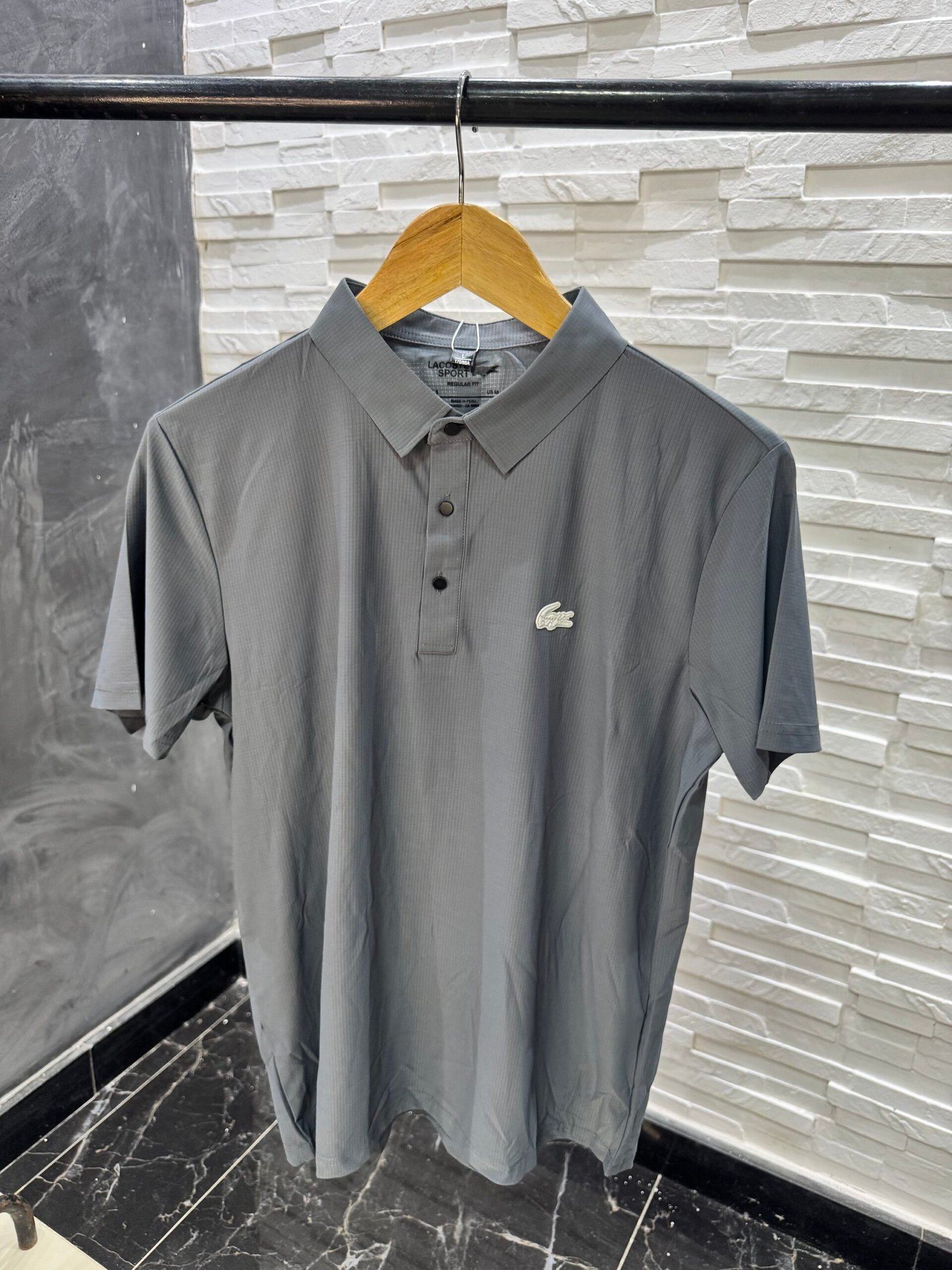 Polo chinesa Lacoste