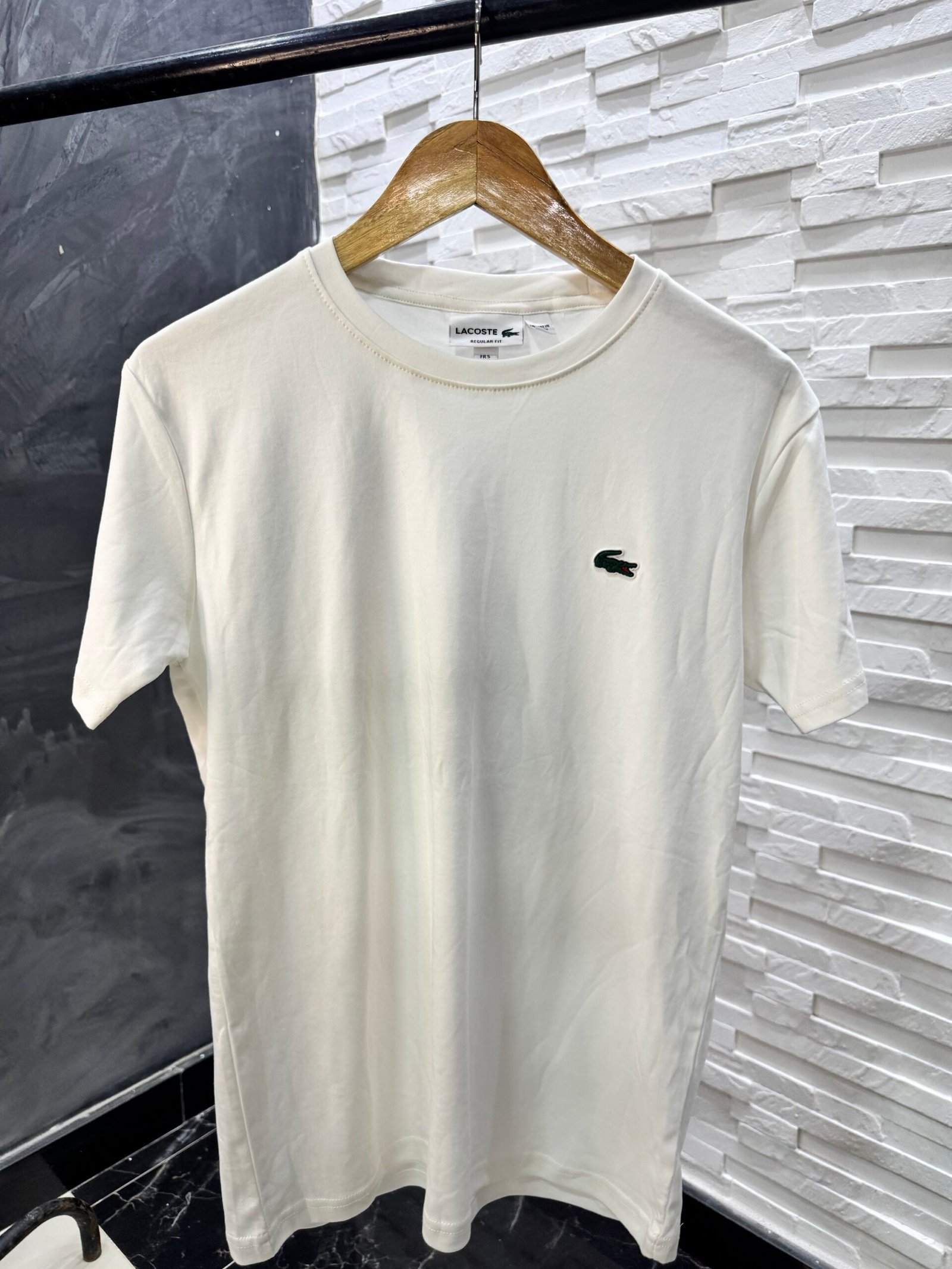T-shirt Lacoste off white