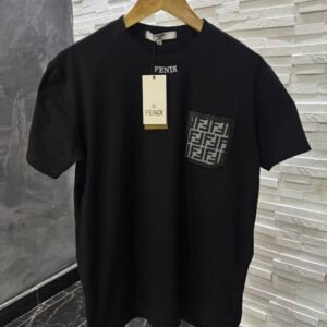 T-shirt fendi