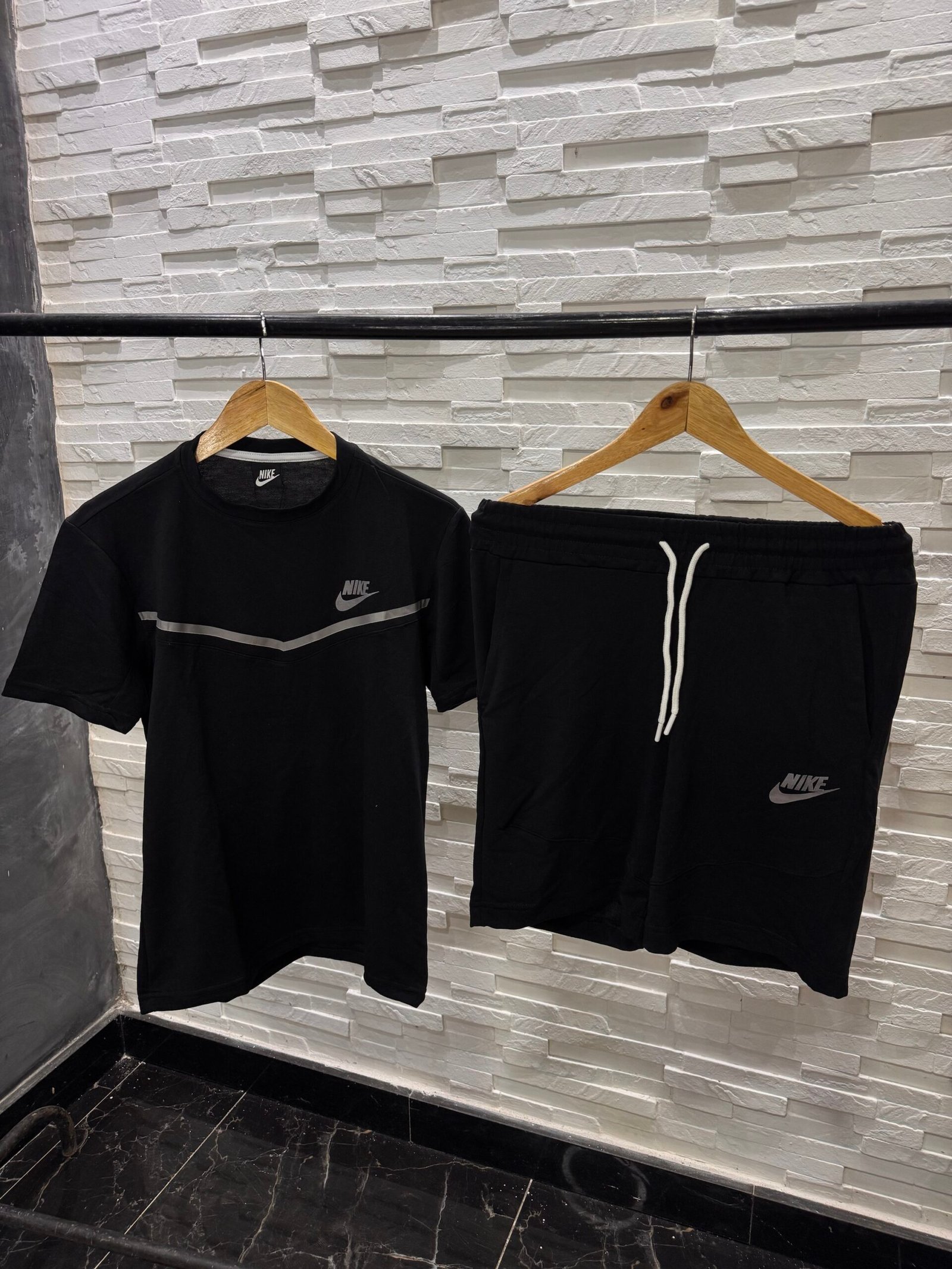 Conjunto suedine Nike