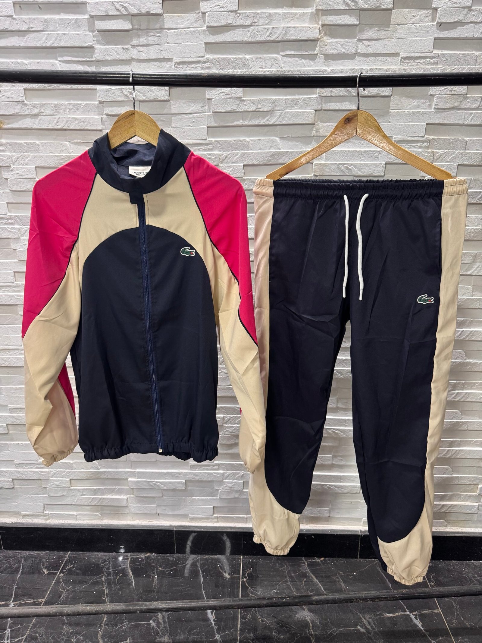 Conjunto Lacoste Sport ColorBlock
